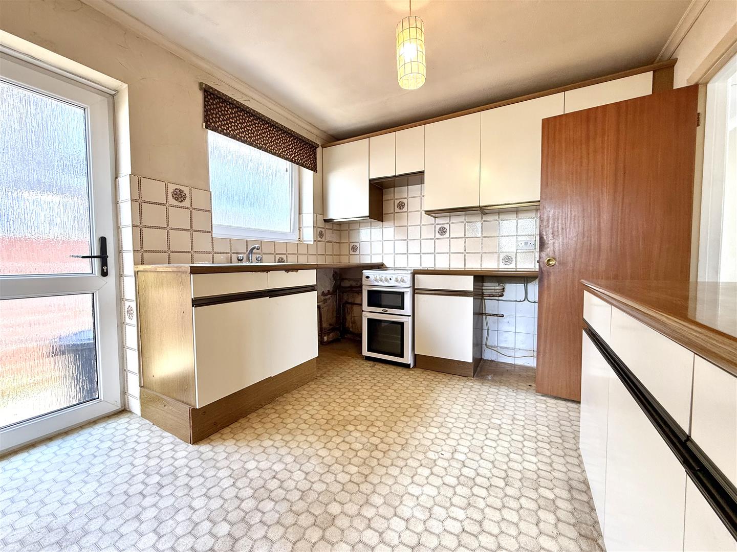 Dulais Grove, Sketty, Swansea, SA2 8BL
